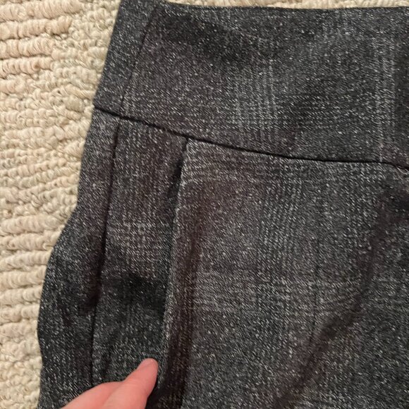 Vero Moda Size M Gray and Black Checkered Pants Bell Bottom - Picture 2 of 4